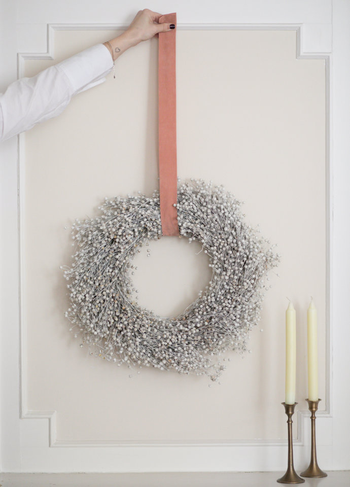 SEMILLAS DE LINO SECA PINTADAS. OH WHITE CROWN: EL DETALLE PERFECTO PARA RECIBIR A LA NAVIDAD EN CASA.