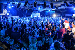 ENFAMILIA, la fiesta solidaria de Dj Neil que ha sido todo un éxito