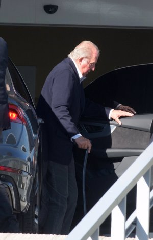 El Rey Juan Carlos visita a la Infanta Pilar en el hospital