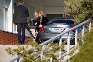 La Reina Sofía visita a la Infanta Pilar en el hospital