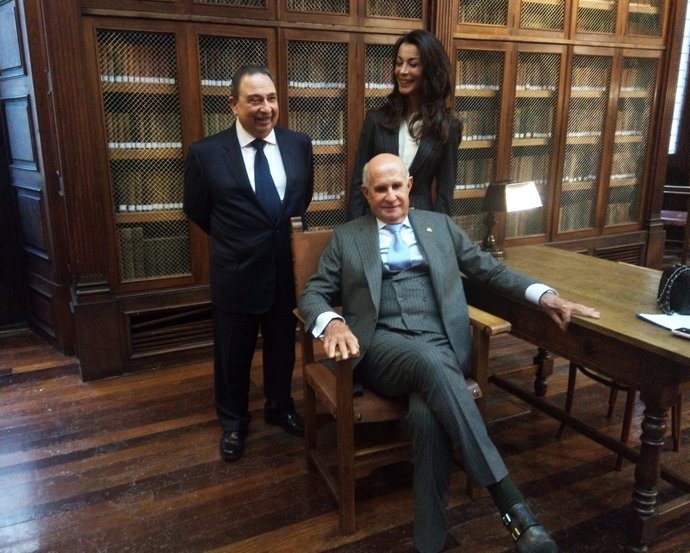 Silvia Gómez-Cuétara se convierte en la gran protagonista en la Universidad de Oviedo