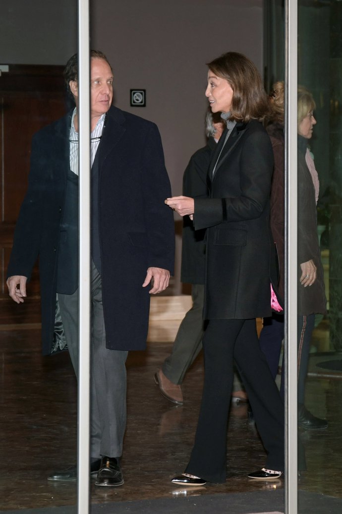 Isabel Preysler acude al tanatorio de Plácido Domingo, horas antes de su cumpleaños