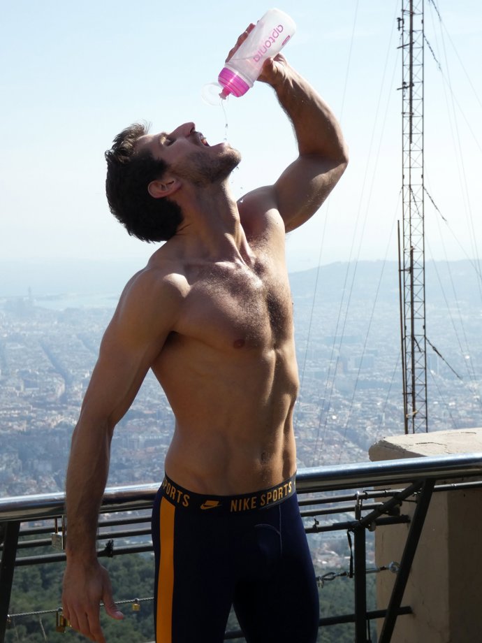  Cesc Escolá, el entrenador de 'OT' y de 'Muévete en casa' presume de cuerpazo