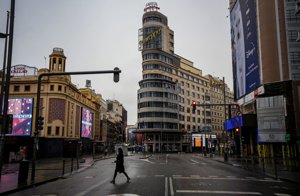 GRAN VÍA DE MADRID VACÍA POR EL COVID EN SEMANA SANTA