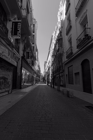 Así es Madrid vacío... Calle Infantas