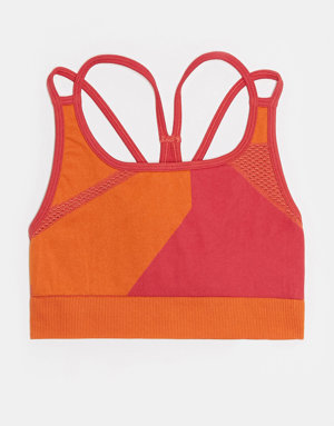 La importancia de un buen sujetador deportivo para que no sufra tu pecho ASOS 4505 seamless yoga top in colourblock