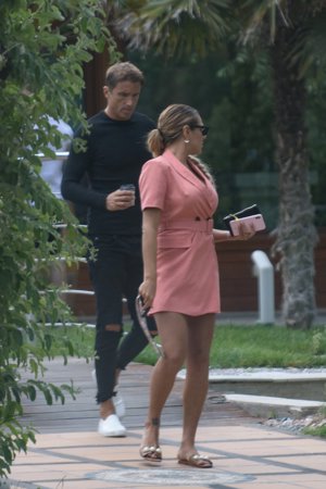 Hugo Sierra e Ivana Icardi disfrutan de una comida de ¿enamorados?