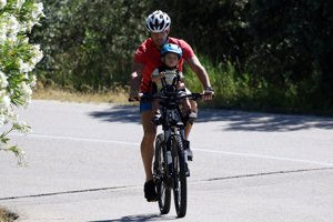 David Bisbal, todo un padrazo, se mostró de lo más pendiente de su hijo Matteo