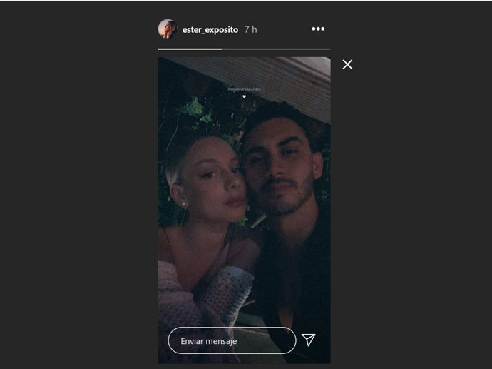 Ester Expósito y Alex Speitzer, enamorados