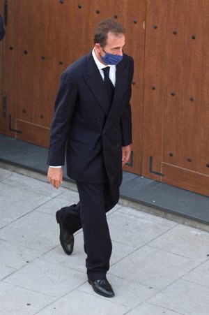 Aunque se mantiene entero, Lequio no puede evitar una profunda mirada de tristeza