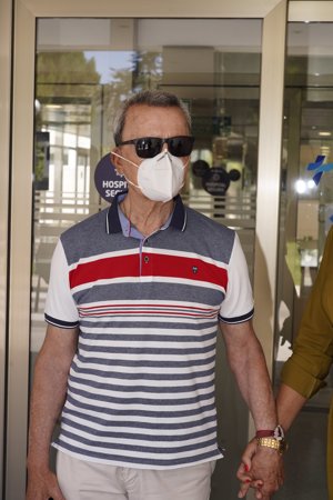 Ana María Aldón recibe el alta hospitalaria tras su intervención de pecho