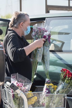 EL hijo de Lucía Bosé reaparece en España meses después de su última aparición