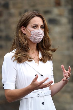 Kate Middleton reaparece por primera vez con mascarilla