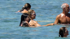 Arantxa se mostró muy pendiente de sus hijos