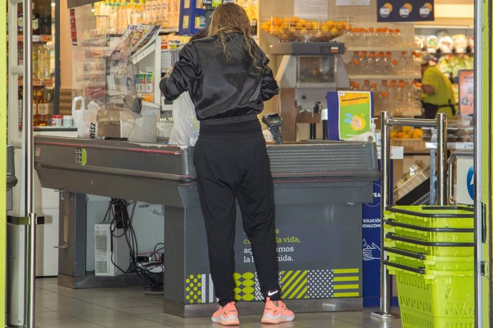 Rocío Carrasco en el supermercado