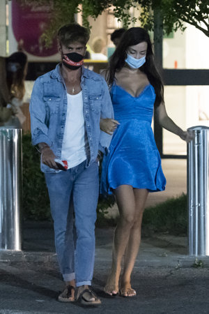 Los ex grandes hermanos parecen de lo más enamorados