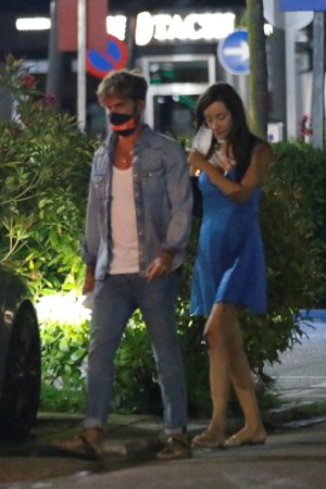 La enamorada pareja vive su verano más intenso