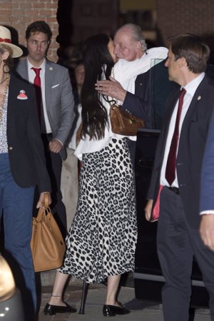 La hija de la Infanta Elena adora al Rey Juan Carlos