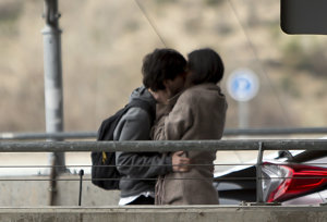 La enamorada pareja lleva un año de relación