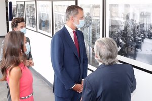 Don Felipe VI y Doña Letizia reciben el Premio Extraordinario Heraldo 125 aniversario