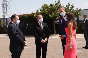 Don Felipe VI y Doña Letizia reciben el Premio Extraordinario Heraldo 125 aniversario