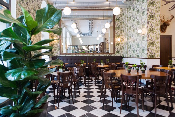 "El Velázquez 17", donde puedes tomarte una media copa