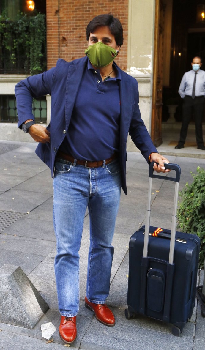 Francisco Rivera, con la maleta preparada para regresar a Sevilla
