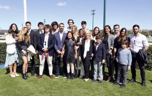 La familia de Lorenzo Sanz ha asistido a un homenaje al empresario en el hipódromo seis meses después de su muerte