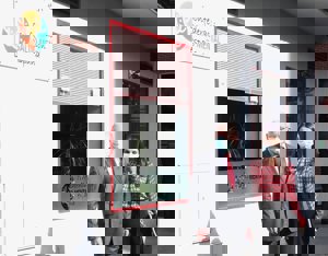 La Reina ha asistido a una reunión de trabajo en una de las zonas confinadas de la capital