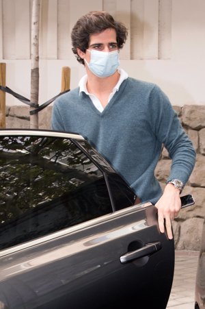 El Duque de Huéscar es muy tímido y prefirió que fuese su mujer quien atendiese a la prensa