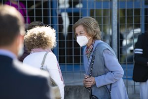 La monarca permanece ajena al huracán que la alemana ha desatado con sus declaraciones