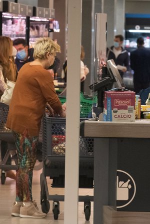 La colaboradora realizó una gran compra en una conocida cadena de supermercados