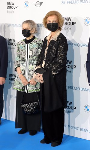 La Reina Sofía reaparece con su mejor apoyo, su hermana Irene de Grecia