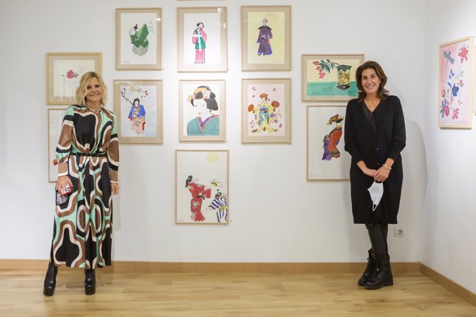 Eugenia vende sus obras con un fin solidario