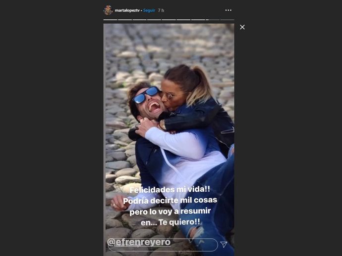 Felicitación de Marta López a Efrén Reyero
