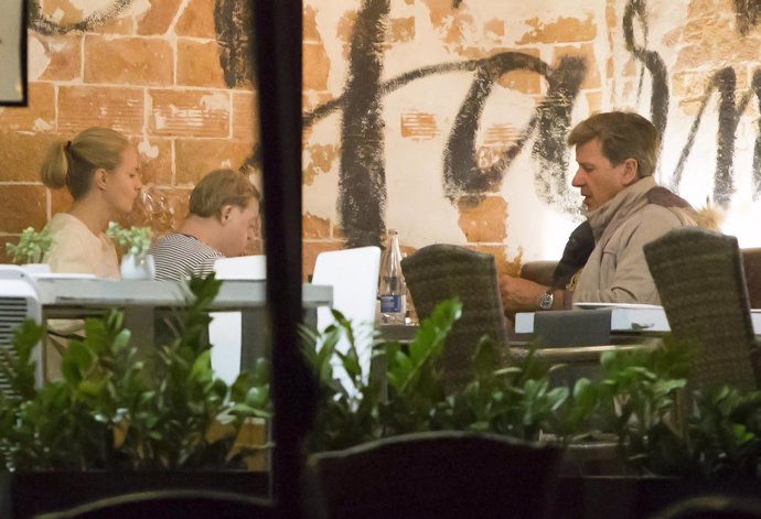 Cayetano Martínez de Irujo cenó con Genoveva Casanova