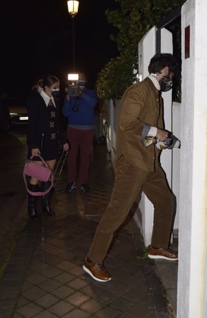 Blanca Suárez y Javier Rey, vistos entrando en su 'nidito de amor'