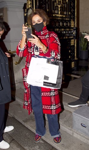 ¿Se ha ido Naty Abascal a vivir a Portugal? Se lo preguntamos