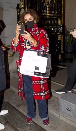 ¿Se ha ido Naty Abascal a vivir a Portugal? Se lo preguntamos