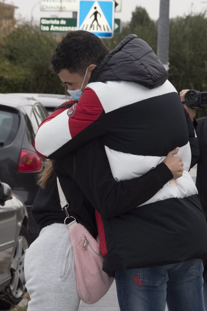 Sofía Suescun se abraza a su novio, Kiko Jiménez