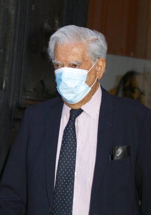 El escritor no ha contado con el apoyo de Isabel Preysler en su último reconocimiento público