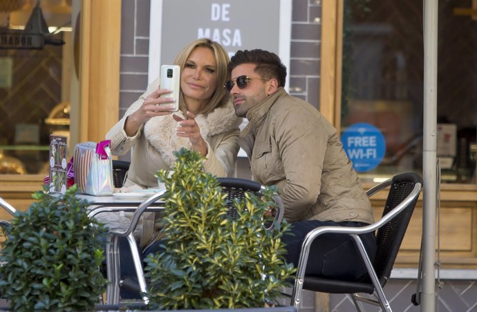 Yola Berrocal y Sergio Ayala