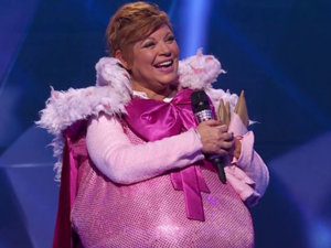 Era Terelu Campos quien se ocultaba bajo el disfraz de Cerdita