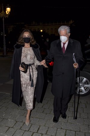 Isabel Preysler y Mario Vargas Llosa ¡ya conocen a Iñigo Onieva!