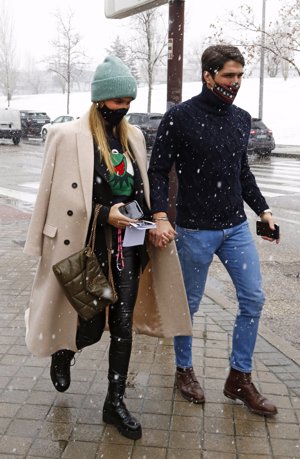 María Pombo y Pablo Castellano, sus fotografías bajo la nieve en su primera salida sin Martín