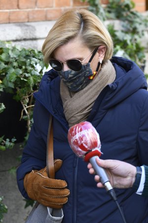 La prima del Rey Felipe ha atendido amablemente a la prensa