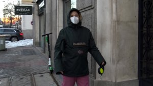 Ágatha Ruiz de la Prada, irreconocible con una  cazadora gris