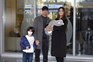 Romina y Guti salen del hospital tras dar la bienvenida a su segundo hijo en común