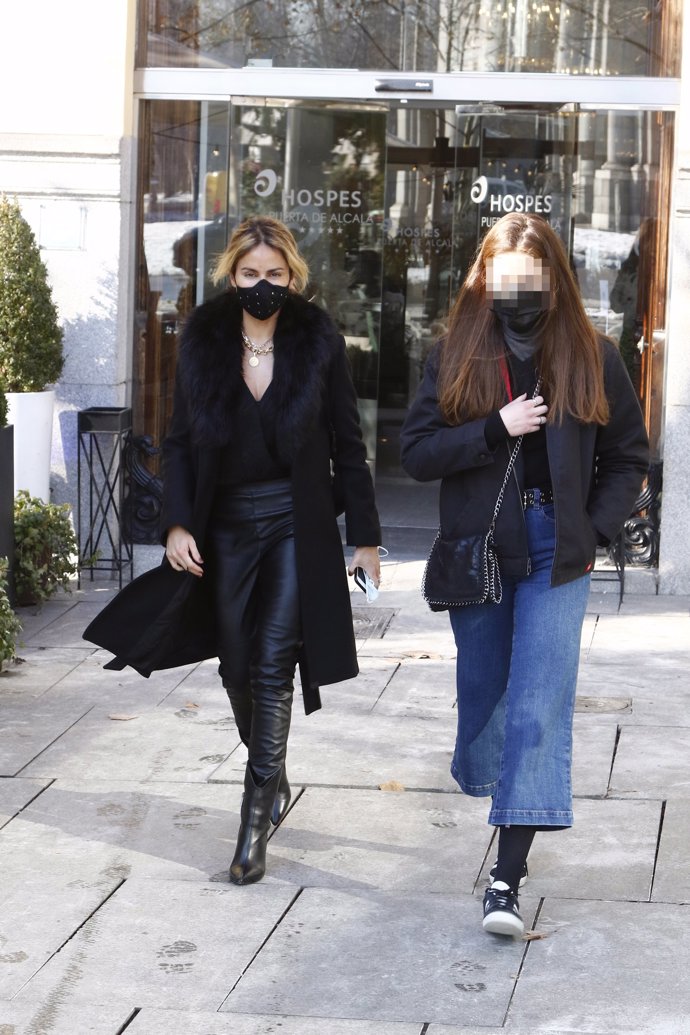 Mónica Hoyos y su hija Luna