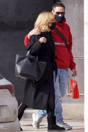 Rosa Benito, con su hijo Fernando